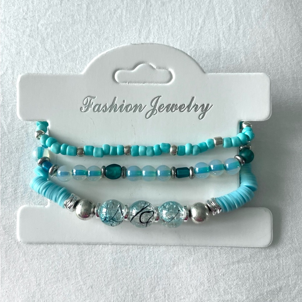 Handmade Turquoise Beaded Bracelet Set - Picture 2 of 5